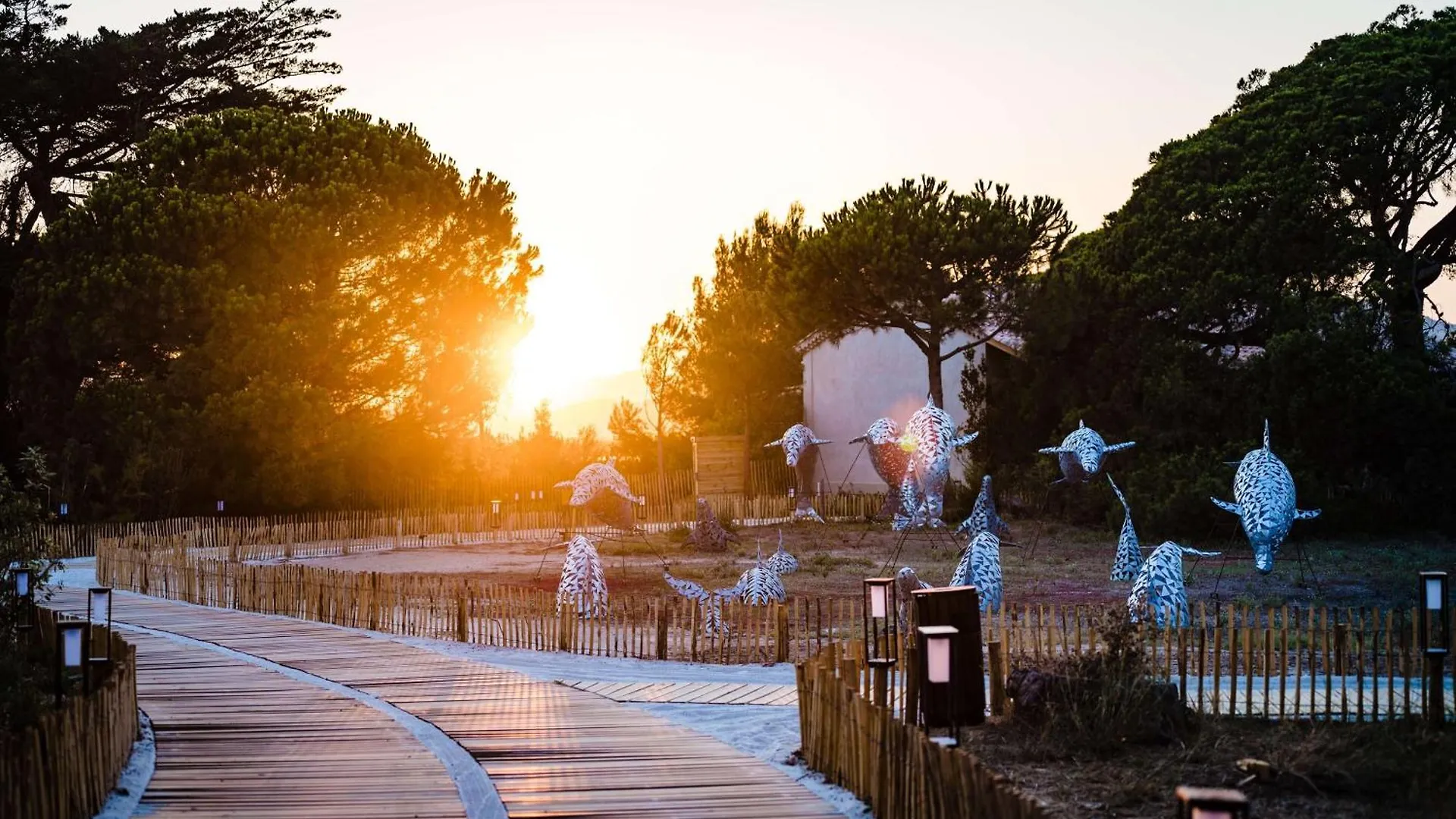 Hotel Le Hameau Des Pesquiers Ecolodge & Spa, Curio Collection By Hilton Hyères
